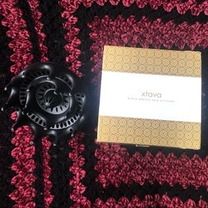 New in box Xtava Black orchid hair diffuser